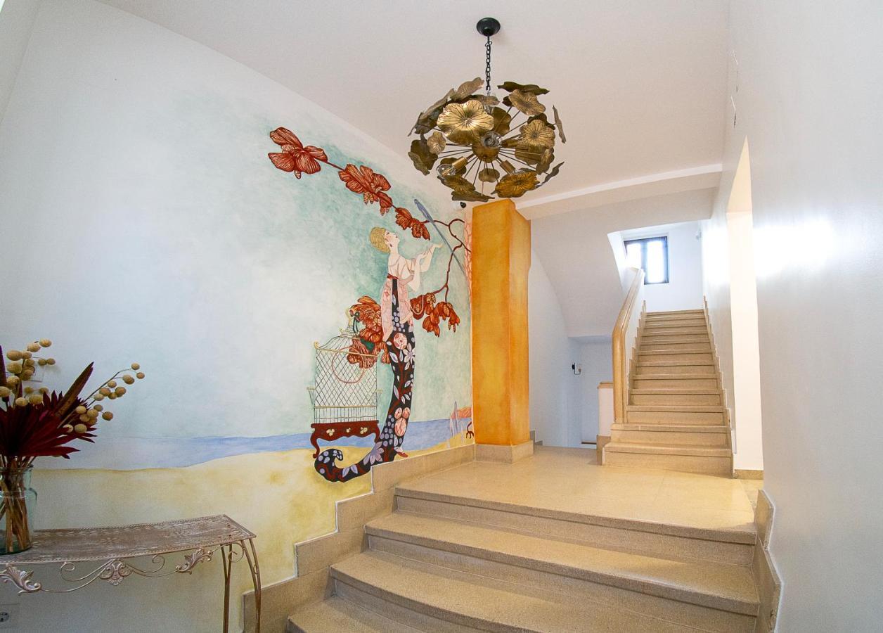 Cervantes 5 Collection - Greco Aparcamiento En El Edificio โตเลโด ภายนอก รูปภาพ
